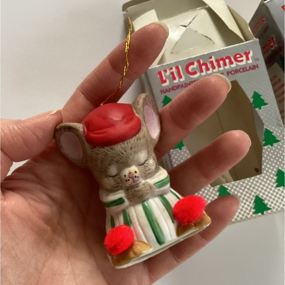 2 Vintage Lil Chimer porcelain bells (bin 3) - Picture 6 of 8